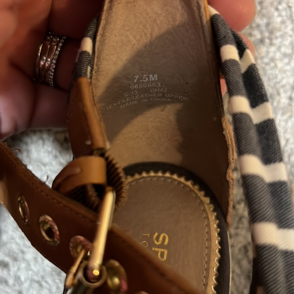 Sperry Wedges - Picture 3 of 3